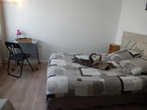 Le Sam アパート *